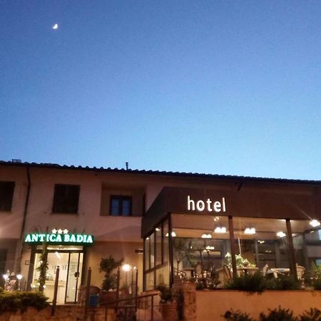 Holiday Rooms Antica Badia Volterra Exteriör bild