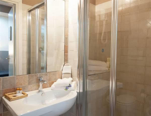 Holiday Rooms Antica Badia Volterra Exteriör bild