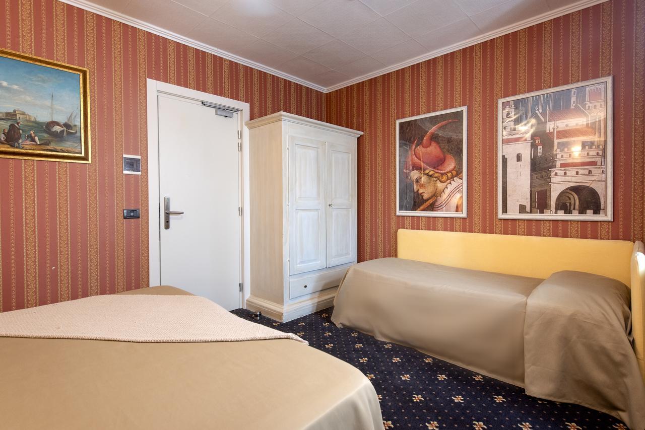 Holiday Rooms Antica Badia Volterra Exteriör bild